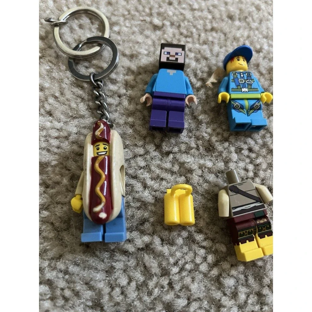 LEGO Mini figure Keychain  Random Marvel and more! Lot Set Parts - Picture 2 of 4